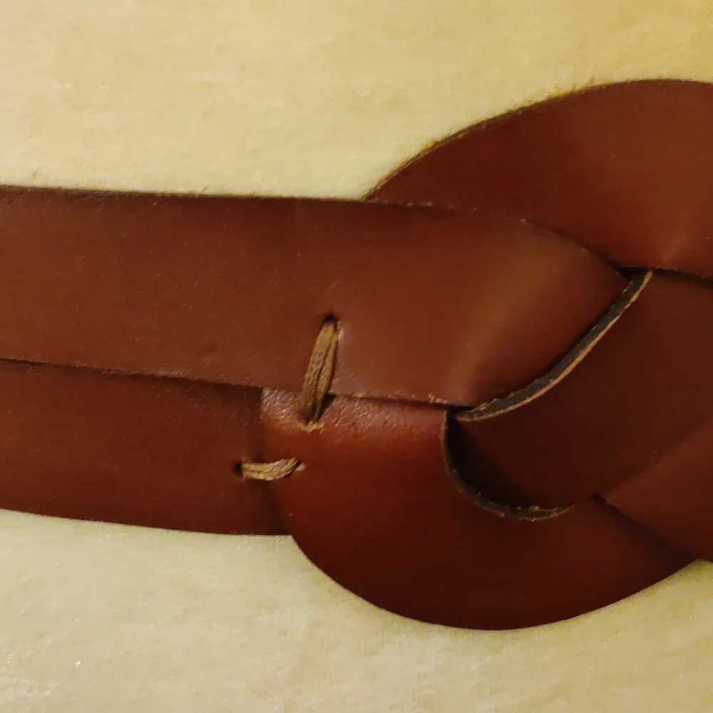 Athleta Women's Leather Belt Size M/L